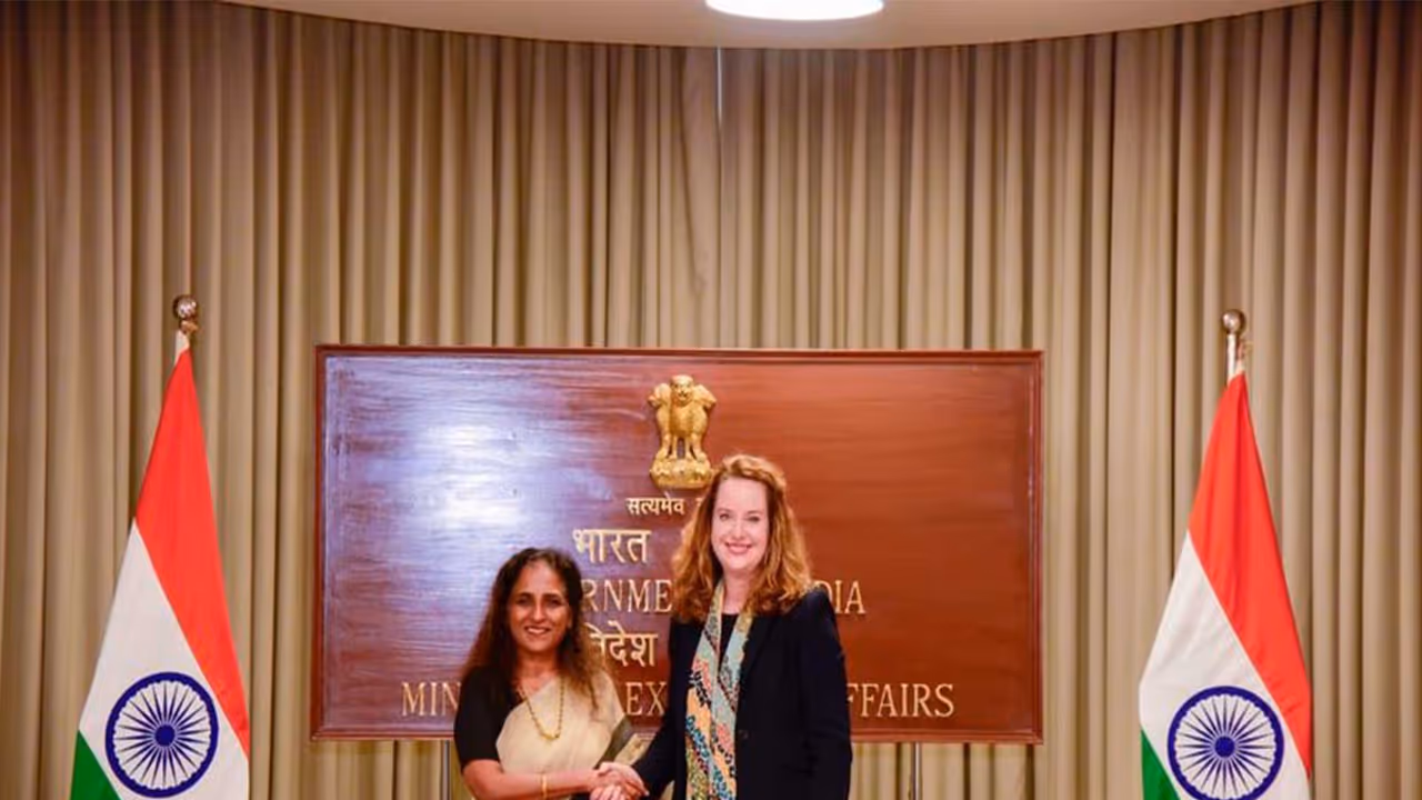 Secretary (CPV and OIA) in the Ministry of External Affairs, Sripriya Ranganathan, meets IOM Director General Amy Pope in New Delhi (Photo: X/@MEAIndia) Secretary (CPV and OIA) in the Ministry of External Affairs, Sripriya Ranganathan, meets IOM Director General Amy Pope in New Delhi (Photo: X/@MEAIndia)