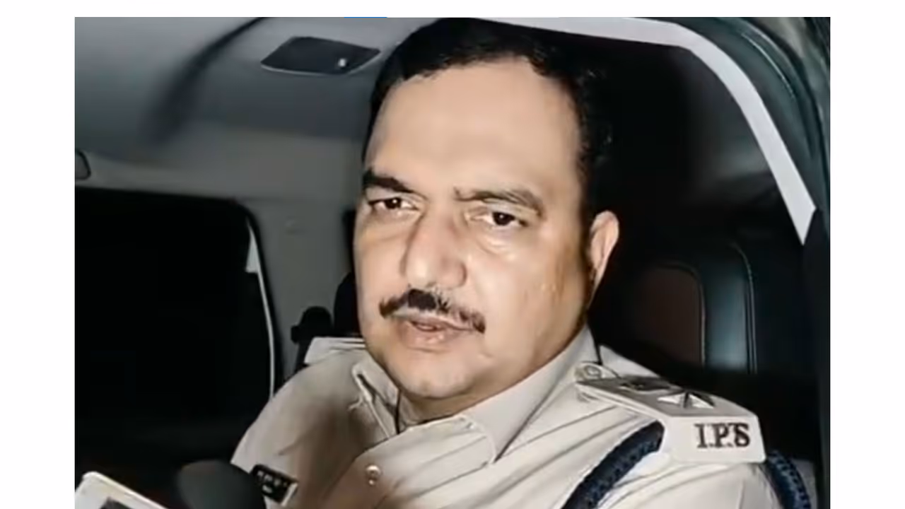 SP Jamtara Shambhi Kumar Singh (Photo/ANI) SP Jamtara Shambhi Kumar Singh (Photo/ANI)
