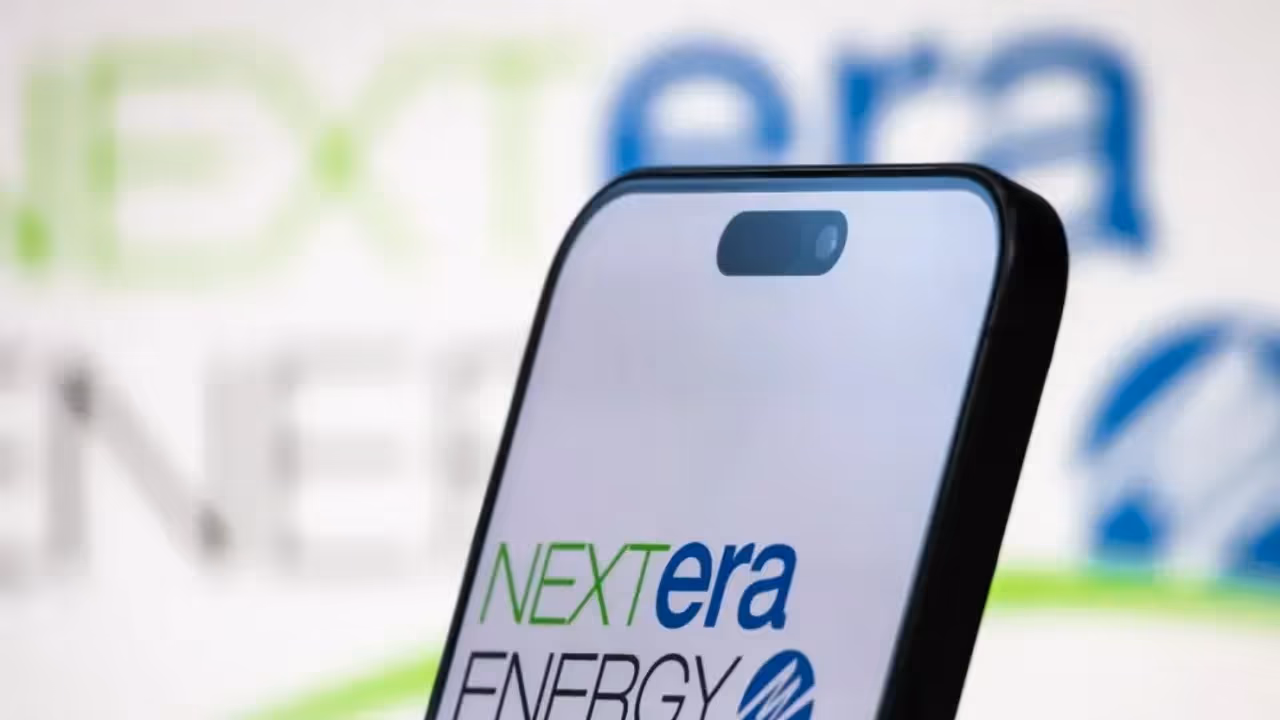 https://stocktwits.com/news articles/markets/equity/nextera exxon mobil team up on massive gas powered ai energy push/cLIpGs8REmx