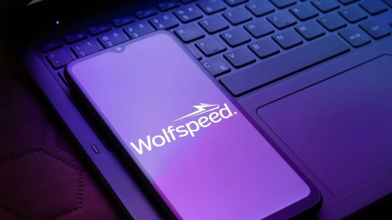 Wolfspeed Takes Biggest Hit Among Semiconductor Stocks After CHIPS Funding Reportedly Comes Under Fire – Retail Isn’t Panicking Wolfspeed Takes Biggest Hit Among Semiconductor Stocks After CHIPS Funding Reportedly Comes Under Fire – Retail Isn’t Panicking