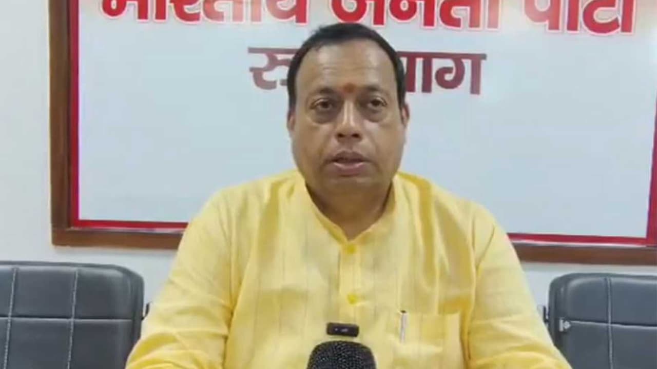 Badrinath Kedarnath Temple Committee Chairman Hemant Diwedi (Photo/ANI) Badrinath Kedarnath Temple Committee Chairman Hemant Diwedi (Photo/ANI)