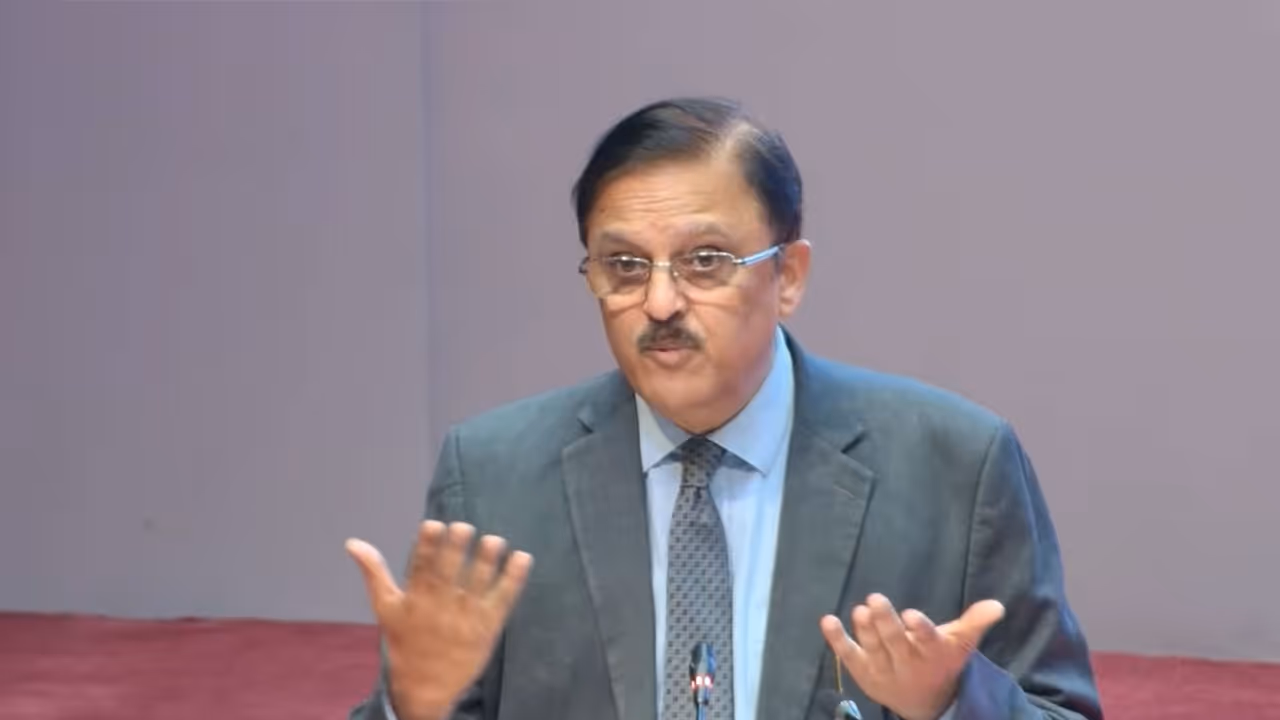 Former judge of the Supreme Court of India, Justice Abhay S Oka (Photo/X/Supreme Court Bar Association) Former judge of the Supreme Court of India, Justice Abhay S Oka (Photo/X/Supreme Court Bar Association)