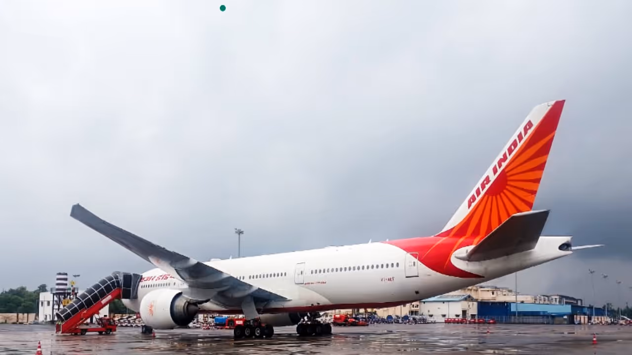 An Air India flight (FilePhoto/ANI) An Air India flight (FilePhoto/ANI)