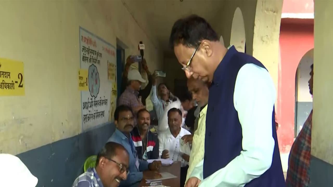 BJP MP Sanjay Jaiswal cast his vote in Bettiah (Photo/ANI) BJP MP Sanjay Jaiswal cast his vote in Bettiah (Photo/ANI)