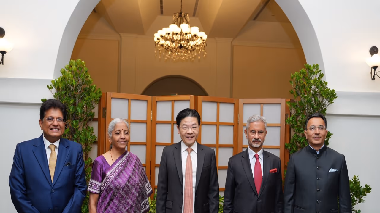 External Affairs Minister S Jaishankar held a meeting with Singaporean Prime Minister and Finance Minister Lawrence Wong, along with Finance Minister Nirmala Sitharaman, Union Minister of Commerce and Industry, Piyush Goyal, and Union Minister of State for Commerce and Industry, Jitin Prasada (Photo/X/@DrSJaishankar) External Affairs Minister S Jaishankar held a meeting with Singaporean Prime Minister and Finance Minister Lawrence Wong, along with Finance Minister Nirmala Sitharaman, Union Minister of Commerce and Industry, Piyush Goyal, and Union Minister of State for Commerce and Industry, Jitin Prasada (Photo/X/@DrSJaishankar)