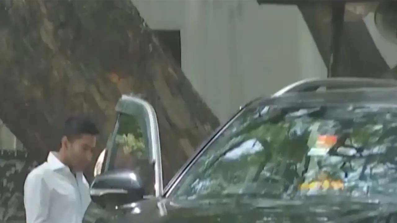 Abhishek Banerjee departs after meeting Rahul Gandhi (Photo/ANI) Abhishek Banerjee departs after meeting Rahul Gandhi (Photo/ANI)