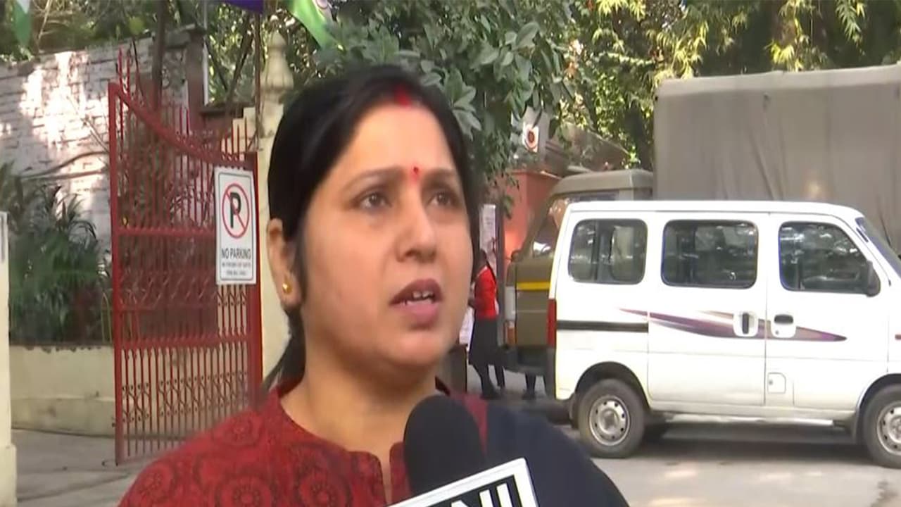 Deepshikha, the woman who saw the school student last time, before he allegedly committed suicide (Photo/ANI) Deepshikha, the woman who saw the school student last time, before he allegedly committed suicide (Photo/ANI)