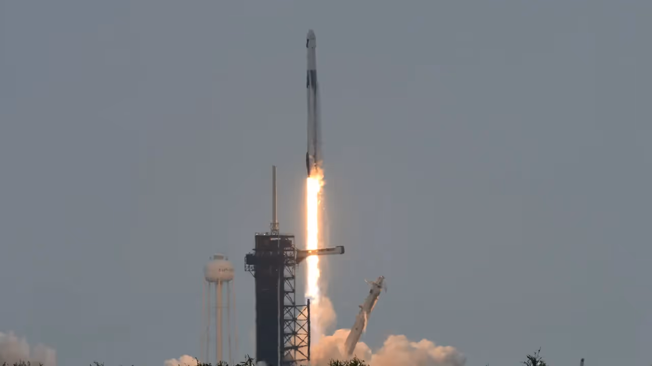 https://stocktwits.com/news articles/markets/equity/space x sends northrop grumman s large cargo ship to orbit in its debut flight/chwvvdqRdxE