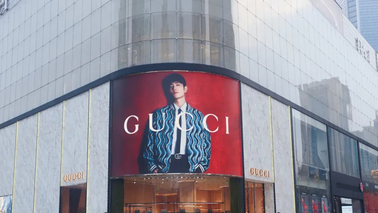 https://stocktwits.com/news articles/markets/equity/gucci owner kerings stock in focus after 4 7b deal to sell beauty unit/ch6CoAJR3Ye https://stocktwits.com/news articles/markets/equity/gucci owner kerings stock in focus after 4 7b deal to sell beauty unit/ch6CoAJR3Ye