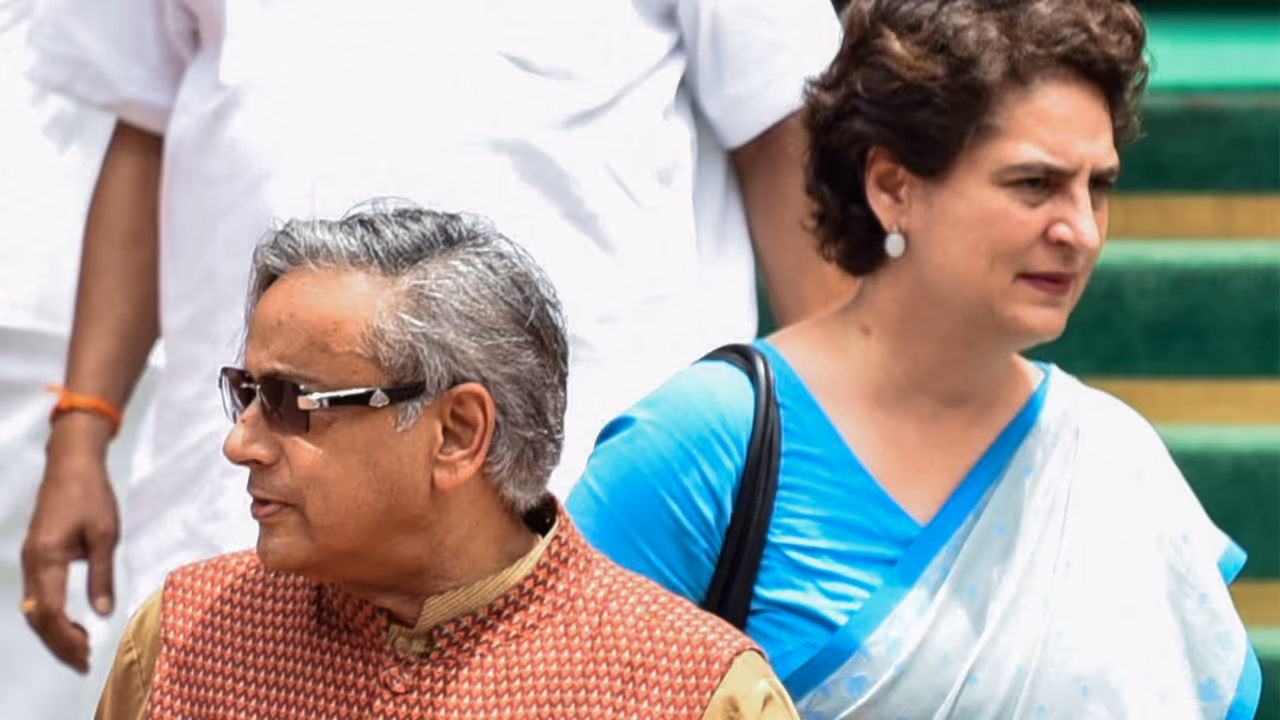 CWC Member and MP Shashi Tharoor and Priyanka Gandhi (Photo/ANI) CWC Member and MP Shashi Tharoor and Priyanka Gandhi (Photo/ANI)