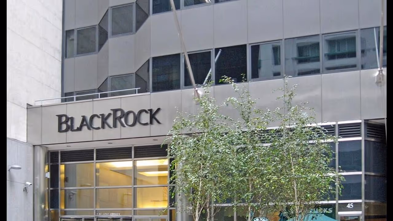 https://stocktwits.com/news articles/markets/equity/blackrock bitcoin income etf undercuts rivals/cZ06FRNR7cb https://stocktwits.com/news articles/markets/equity/blackrock bitcoin income etf undercuts rivals/cZ06FRNR7cb