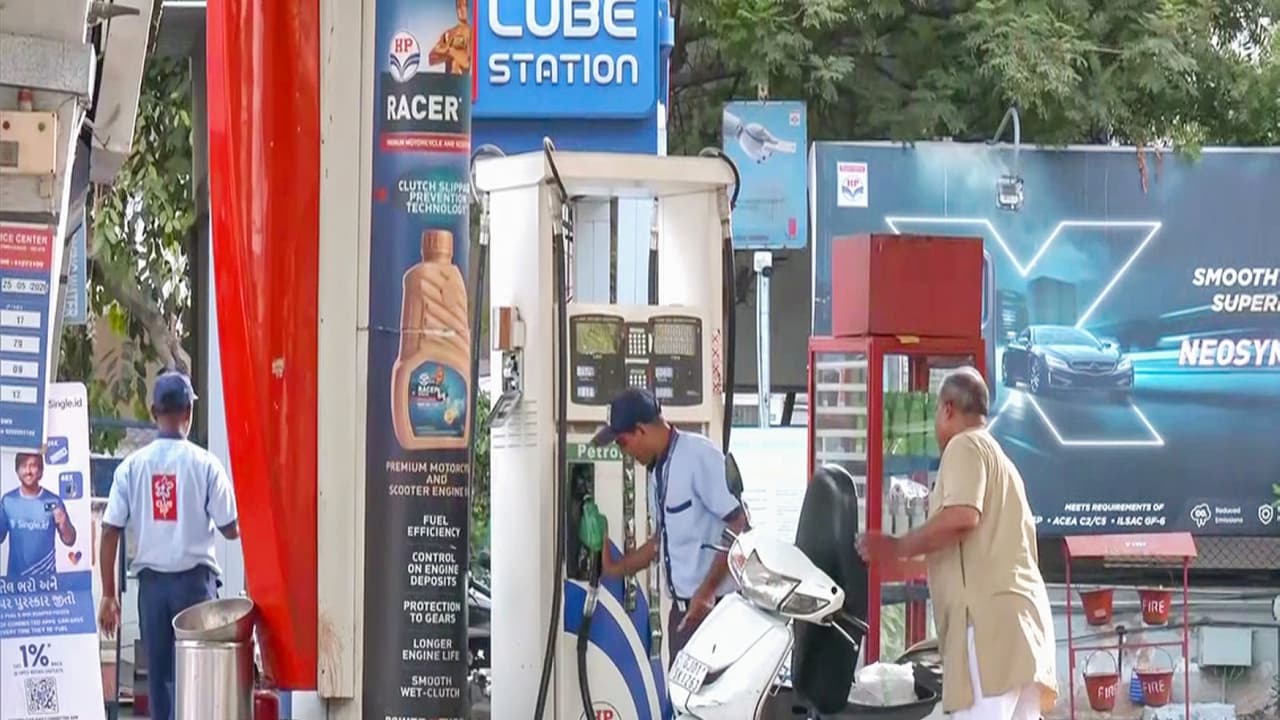 Commuter at a Petrol Pump. (File Photo ANI) Commuter at a Petrol Pump. (File Photo ANI)