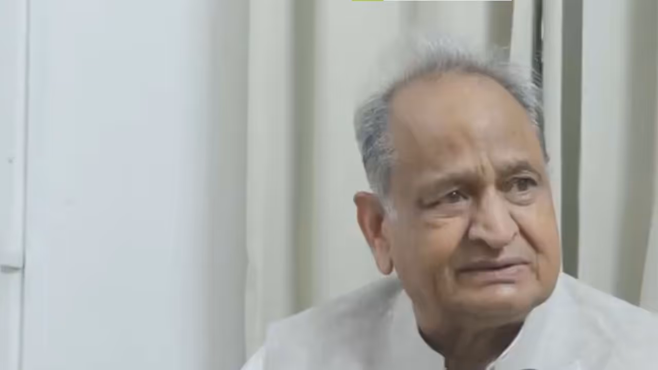 Senior Congress leader Ashok Gehlot (Photo:ANI) Senior Congress leader Ashok Gehlot (Photo:ANI)
