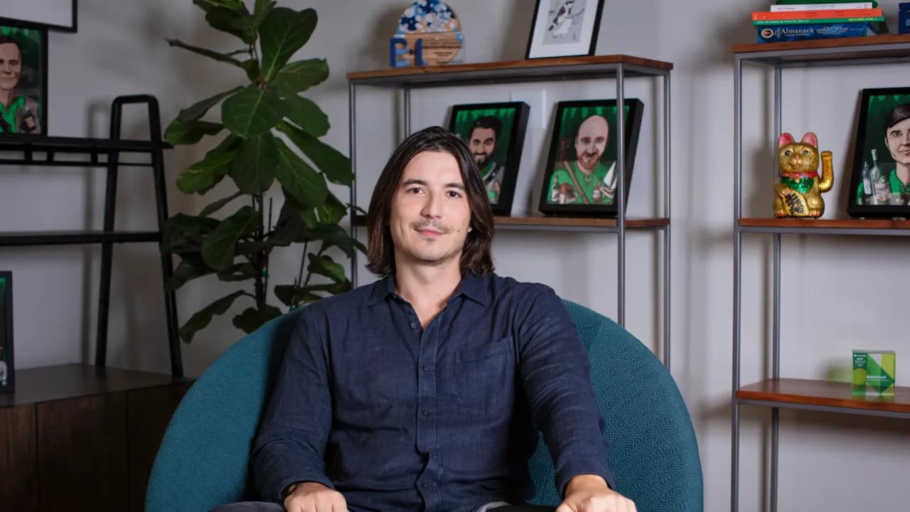 https://stocktwits.com/news articles/markets/equity/robinhood vlad tenev tokenization trillion dollar potential freight train reshaping global finance/chCrPC5R3OX