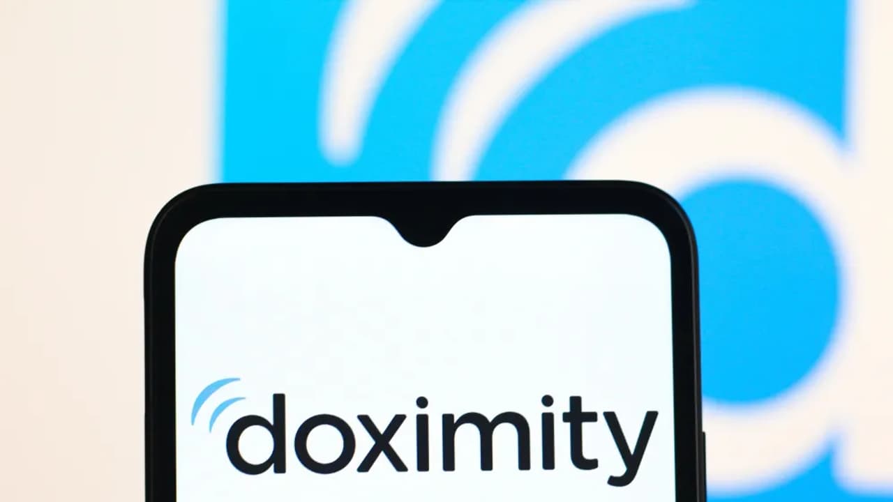 https://stocktwits.com/news articles/markets/equity/docs stock surges doximity clinical ai outperforms anthropic canaccord target/cZofPF3RJBY https://stocktwits.com/news articles/markets/equity/docs stock surges doximity clinical ai outperforms anthropic canaccord target/cZofPF3RJBY