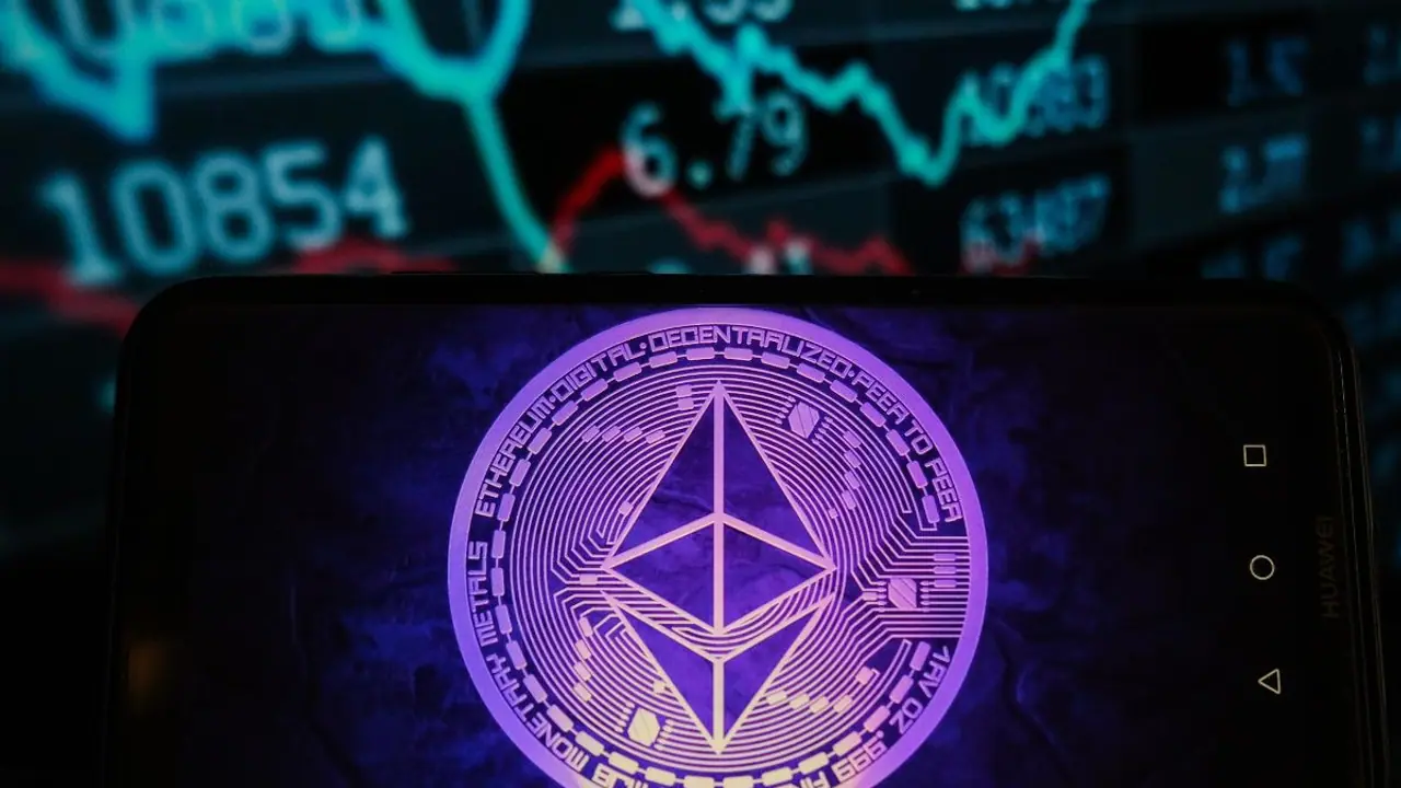 Ethereum Sinks Below $2,000 As Crypto Market Cap Slides By $170B – Retail Anticipates Bigger Dip 