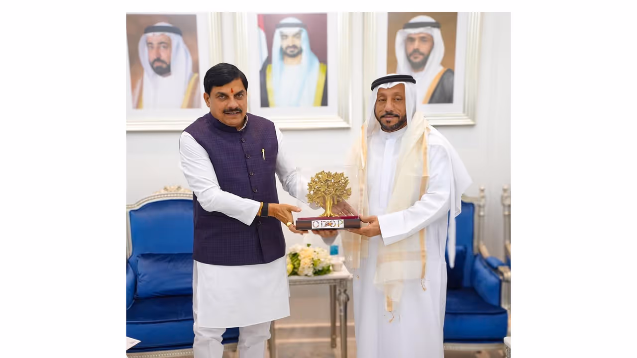 Madhya Pradesh CM Mohan Yadav meets Sharjah Chamber of Commerce Chairman Abdallah Sultan Al Owais at AIM Congress 2026 in UAE (Photo: Release) Madhya Pradesh CM Mohan Yadav meets Sharjah Chamber of Commerce Chairman Abdallah Sultan Al Owais at AIM Congress 2026 in UAE (Photo: Release)