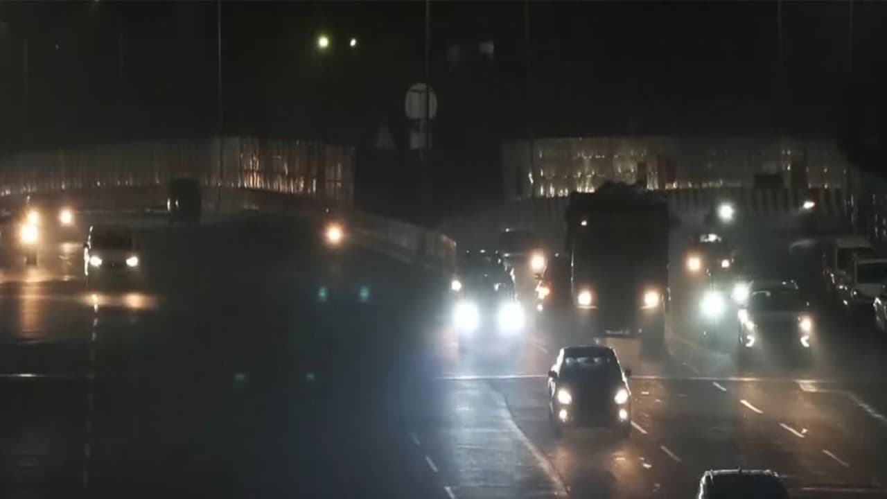 Delhi's Dhaula Kuan area on Sunday morning. (Photo/ANI) Delhi's Dhaula Kuan area on Sunday morning. (Photo/ANI)