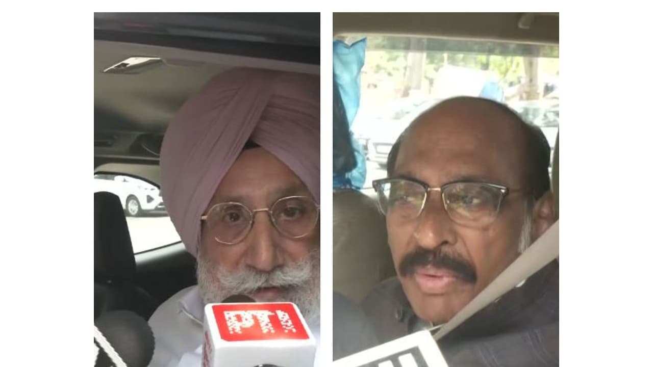 Senior Congress leaders Sukhjinder Singh Randhawa and Manik Rao Thakre (Photo/ANI) Senior Congress leaders Sukhjinder Singh Randhawa and Manik Rao Thakre (Photo/ANI)