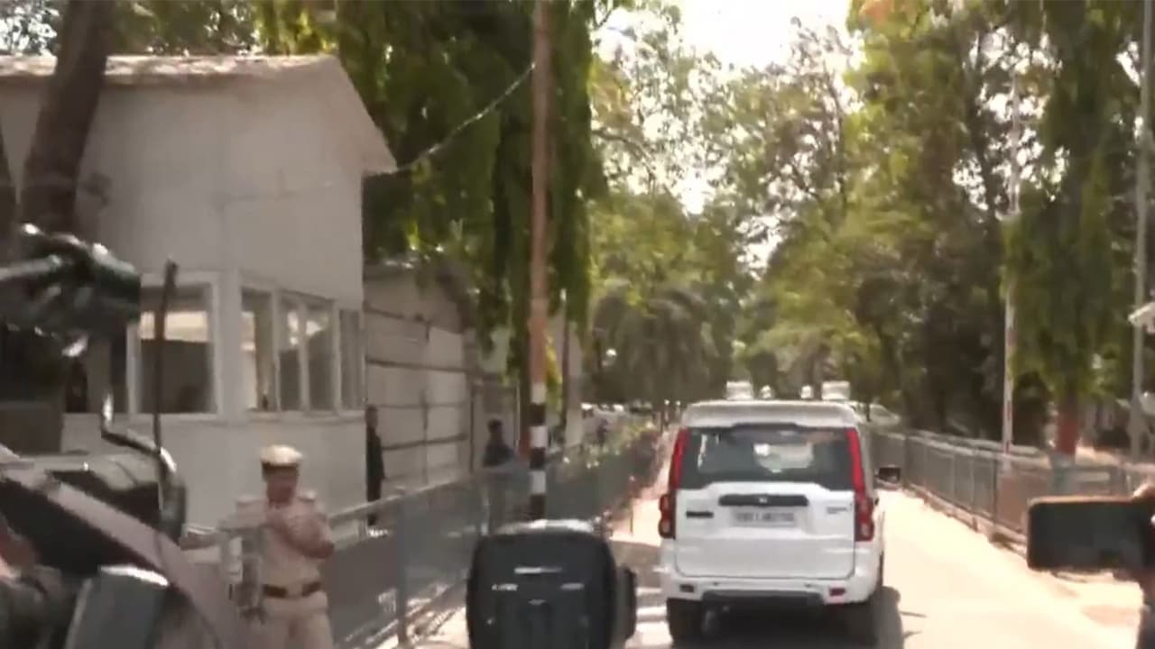 Bihar Deputy CM Samrat Chaudhary's convoy reaches Nitish Kumar's Bihar residence (Photo/ANI) Bihar Deputy CM Samrat Chaudhary's convoy reaches Nitish Kumar's Bihar residence (Photo/ANI)