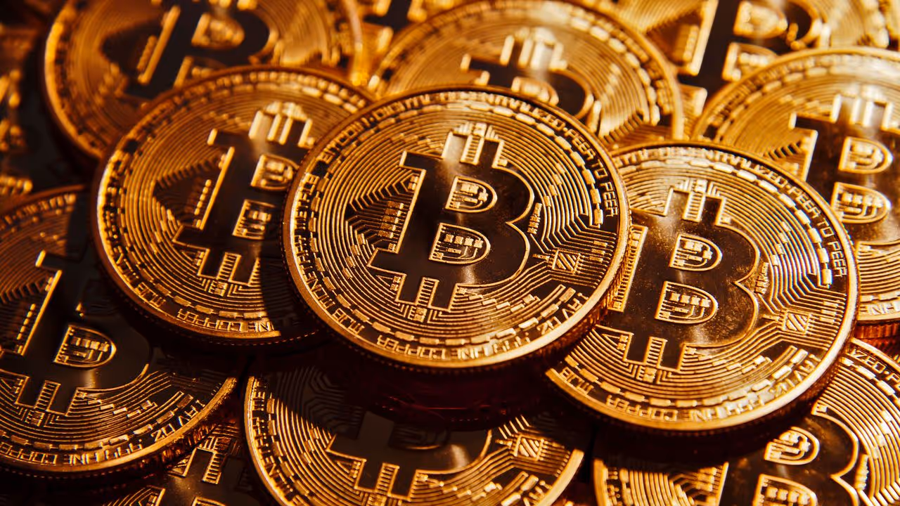 https://stocktwits.com/news articles/markets/cryptocurrency/eric jackson tom lee bitcoin leading stocks noisy signal/cZsAUKBRJHR https://stocktwits.com/news articles/markets/cryptocurrency/eric jackson tom lee bitcoin leading stocks noisy signal/cZsAUKBRJHR
