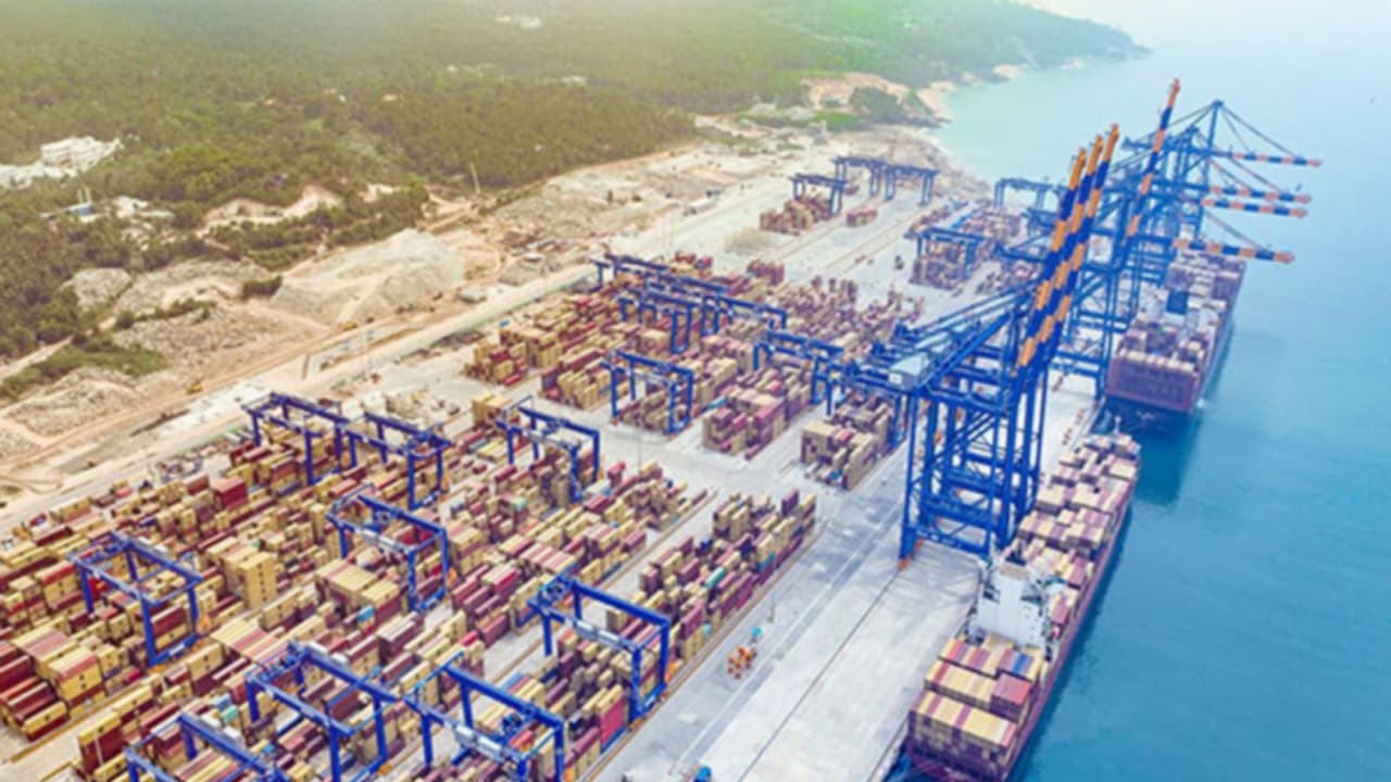 Vizhinjam International Seaport (Image: X/@pinarayivijayan) Vizhinjam International Seaport (Image: X/@pinarayivijayan)