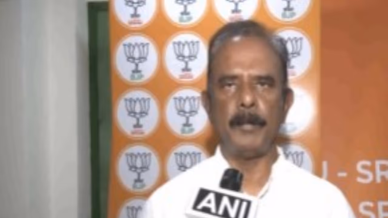 BJP leader Boora Narsaiah Goud (Photo/ANI) BJP leader Boora Narsaiah Goud (Photo/ANI)