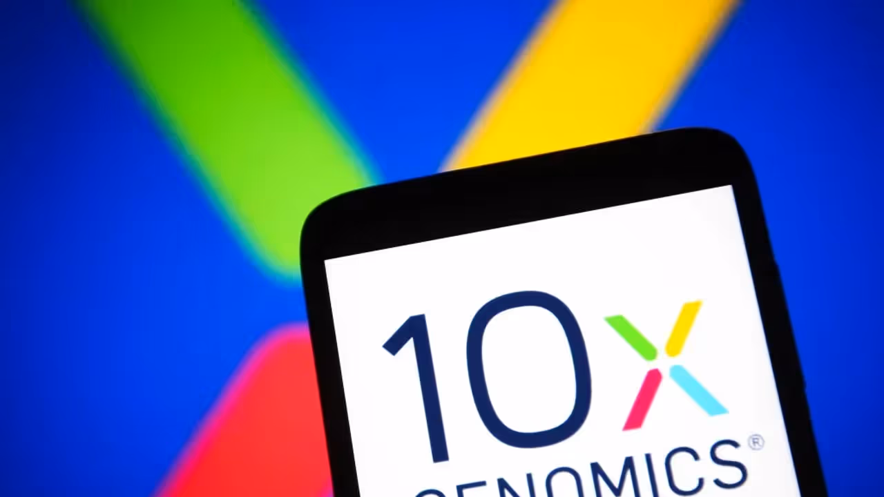 https://stocktwits.com/news articles/markets/equity/10x genomics partners with anthropic to bring ai tools for researchers/ch662U8R3pP