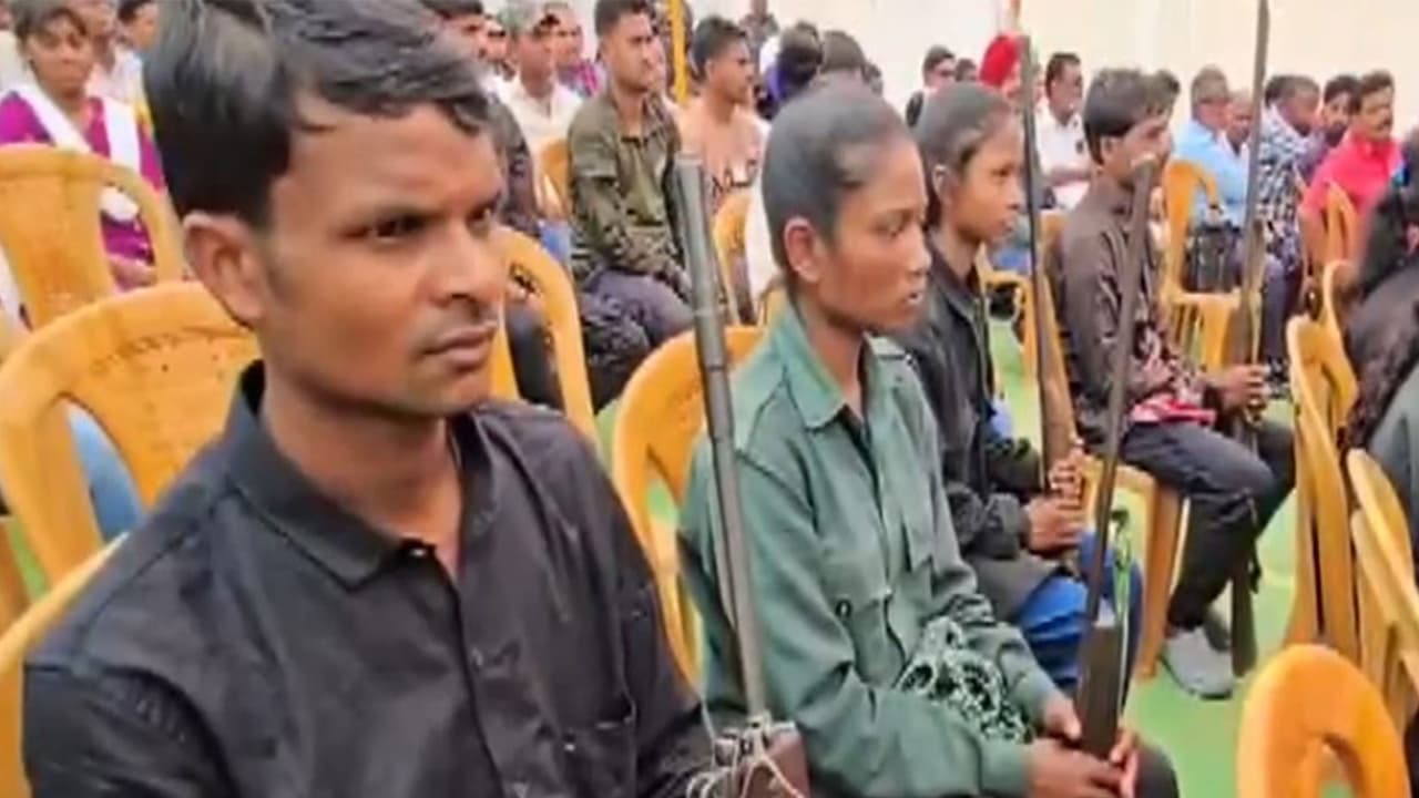 Surrendered maoists (Photo/ANI) Surrendered maoists (Photo/ANI)