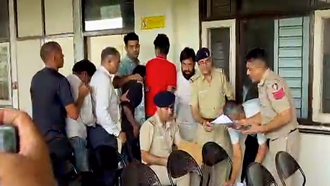 Accused in connection with explosive substance seized in Chandigarh, produced before the Court (Photo/ANI) Accused in connection with explosive substance seized in Chandigarh, produced before the Court (Photo/ANI)