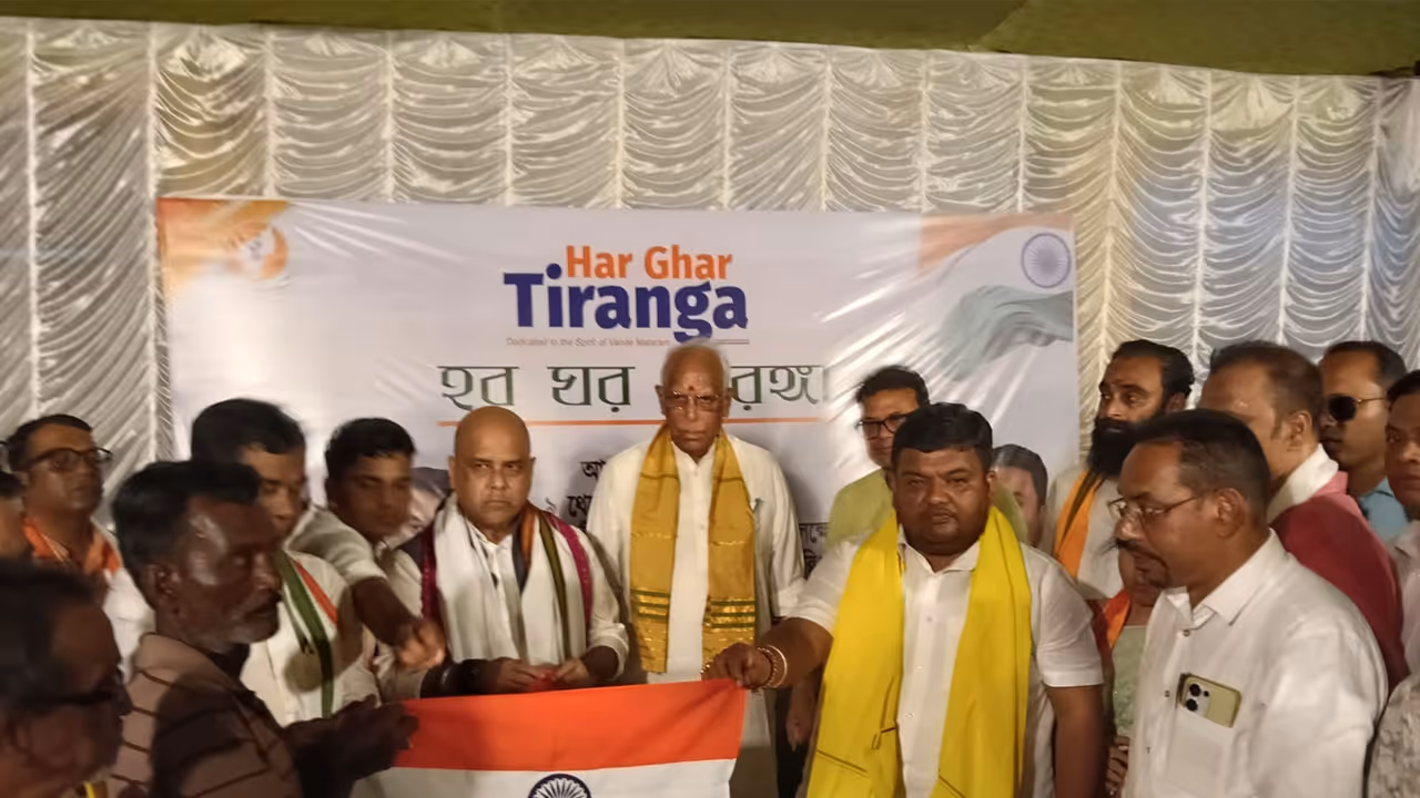 Tripura BJP launches Tiranga distribution drive ahead of Independence Day (Photo/ANI) Tripura BJP launches Tiranga distribution drive ahead of Independence Day (Photo/ANI)