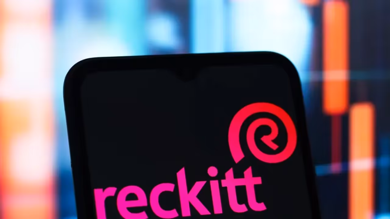 https://stocktwits.com/news articles/markets/equity/reckitt benckisers 5b essential home divestment falters as bids miss mark report/chkuGMDRbwc