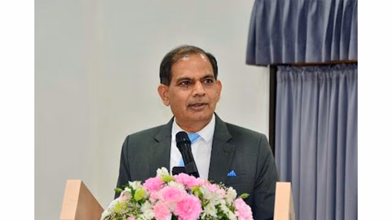 Vinaya Prakash Singh, Secretary General, Asian Pacific Postal Union (APPU) (Photo/PIB) Vinaya Prakash Singh, Secretary General, Asian Pacific Postal Union (APPU) (Photo/PIB)