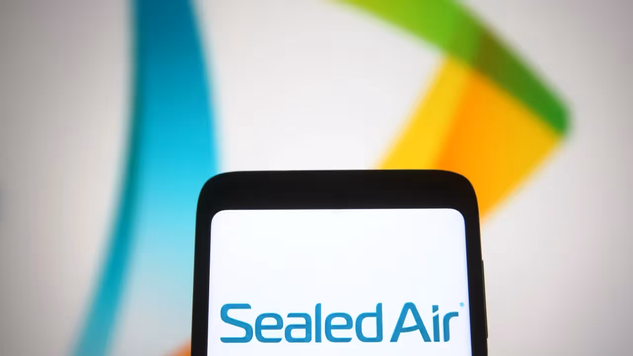 https://stocktwits.com/news articles/markets/equity/sealed air accepts 10 3 b buyout/cLPkHMrREIv https://stocktwits.com/news articles/markets/equity/sealed air accepts 10 3 b buyout/cLPkHMrREIv