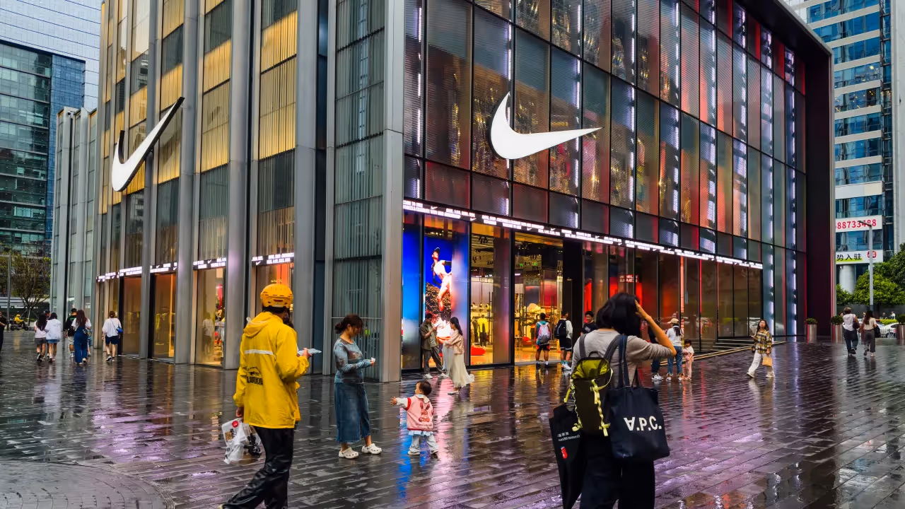 https://stocktwits.com/news articles/markets/equity/nike reclaims pole position at foot locker says jp morgan retail investors believe ceo elliott hill is making the right moves/chsOfnWRdX4 https://stocktwits.com/news articles/markets/equity/nike reclaims pole position at foot locker says jp morgan retail investors believe ceo elliott hill is making the right moves/chsOfnWRdX4