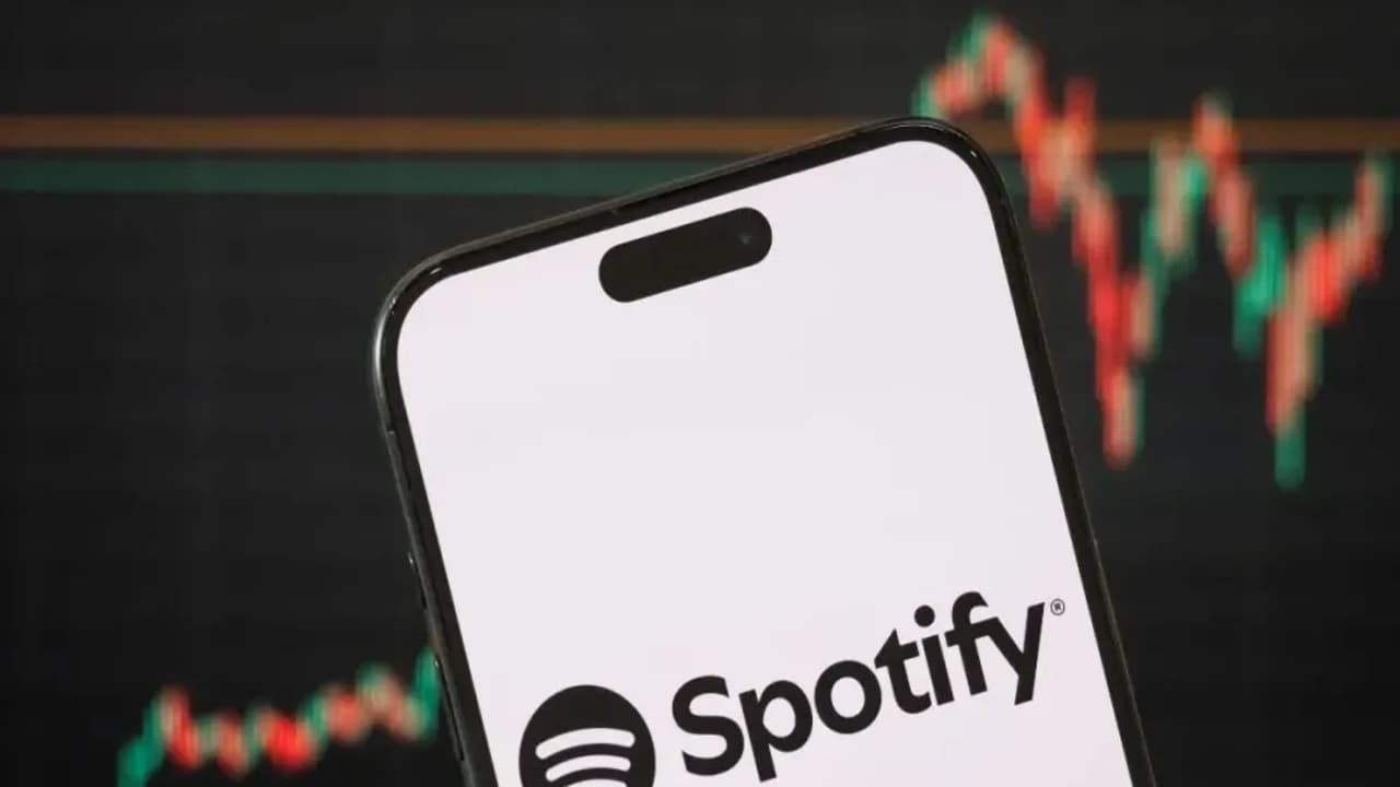 https://stocktwits.com/news articles/markets/equity/spotify q1 2025 earnings/chQ6RzxRbLa