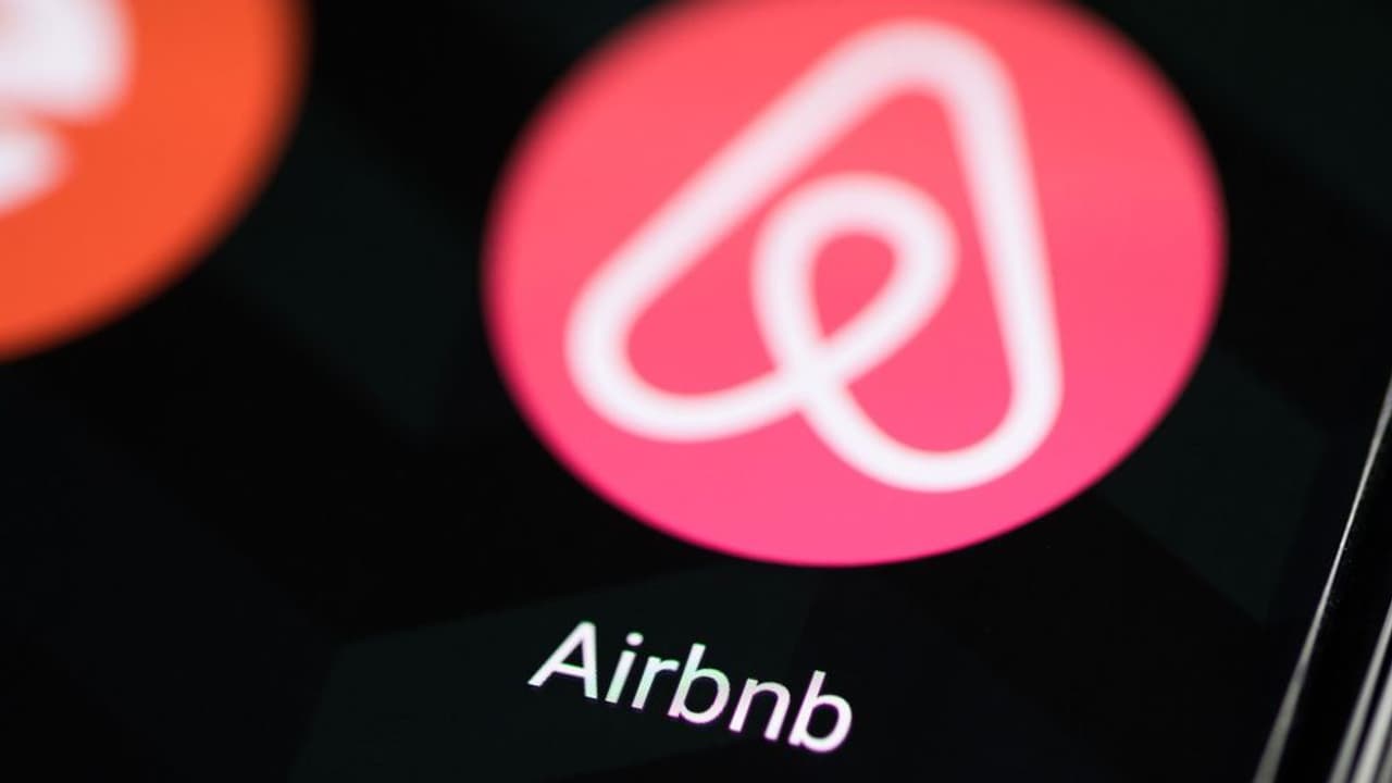 https://stocktwits.com/news articles/markets/equity/abnb stock eyes a 19 month high wall street turns bullish cites expanding growth drivers including ai powered products/cZofPFkRJBp https://stocktwits.com/news articles/markets/equity/abnb stock eyes a 19 month high wall street turns bullish cites expanding growth drivers including ai powered products/cZofPFkRJBp