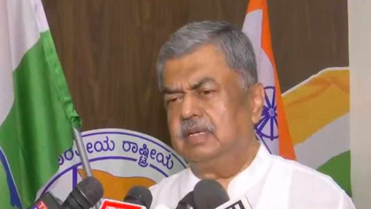 KPCC president BK Hariprasad (Photo/ANI) KPCC president BK Hariprasad (Photo/ANI)
