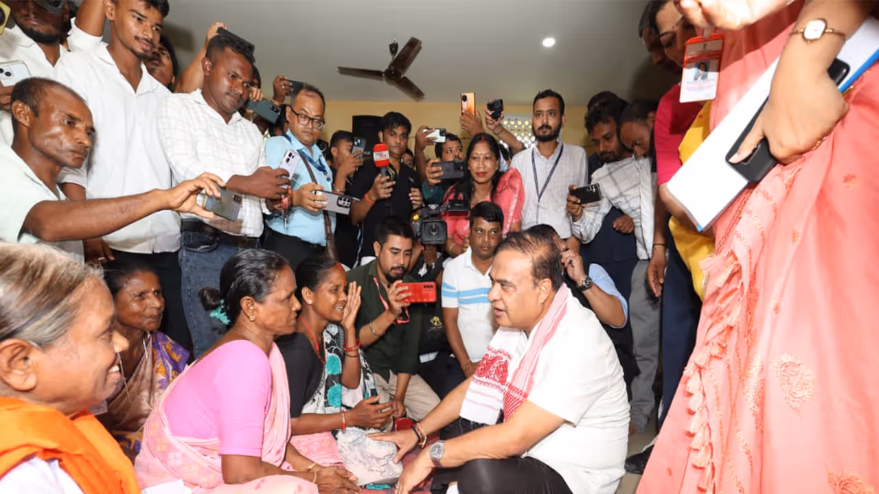Assam CM Himanta Biswa Sarma interacts with flood affacted families in Golaghat (Photo/Assam CMO) Assam CM Himanta Biswa Sarma interacts with flood affacted families in Golaghat (Photo/Assam CMO)