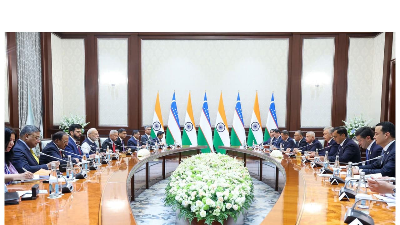 Prime Minister Narendra Modi and Uzbekistan President Shavkat Mirziyoyev during talks (Photo/X@narendramodi) Prime Minister Narendra Modi and Uzbekistan President Shavkat Mirziyoyev during talks (Photo/X@narendramodi)