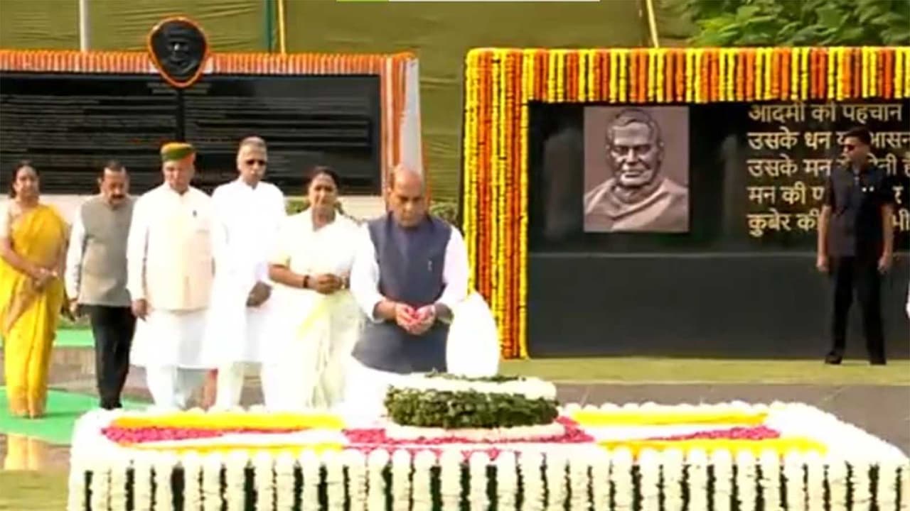 Rajnath Singh pays floral tributes to Atal Bihari Vajpayee at 'Sadaiv Atal' on death anniversary (Photo:ANI) Rajnath Singh pays floral tributes to Atal Bihari Vajpayee at 'Sadaiv Atal' on death anniversary (Photo:ANI)