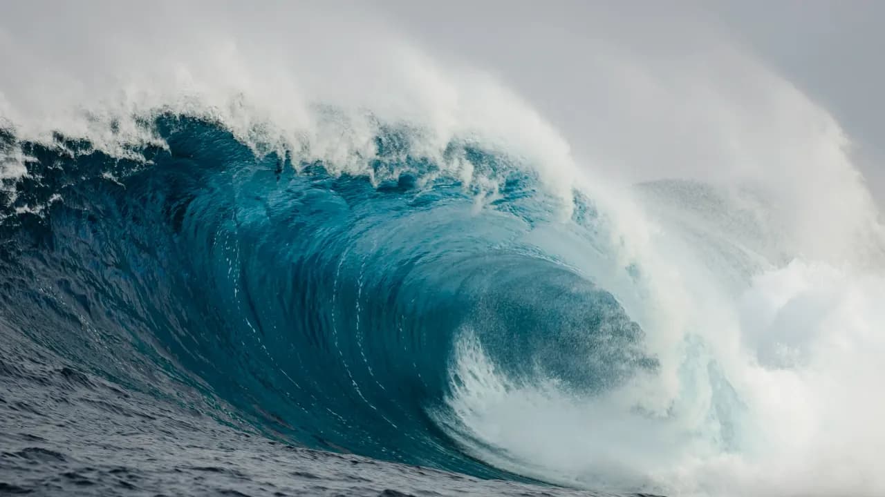 https://stocktwits.com/news articles/markets/equity/hawaiian electric secures facilities as tsunami warning follows massive quake in russia s far east/choQp4TR5zG https://stocktwits.com/news articles/markets/equity/hawaiian electric secures facilities as tsunami warning follows massive quake in russia s far east/choQp4TR5zG