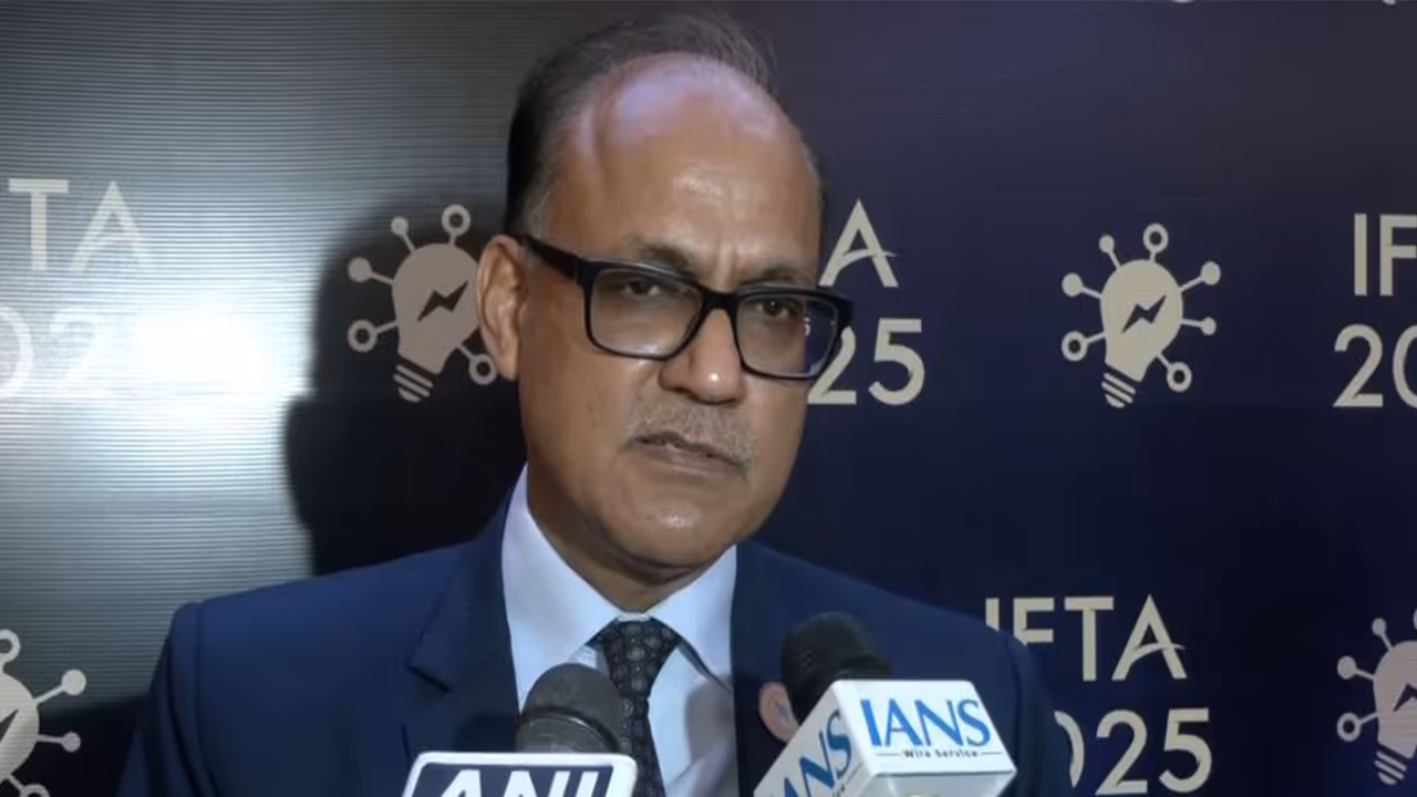 State Bank of India Managing Director (Corporate Banking and Subsidiaries) Ashwini Kumar Tewari (Image: ANI) State Bank of India Managing Director (Corporate Banking and Subsidiaries) Ashwini Kumar Tewari (Image: ANI)