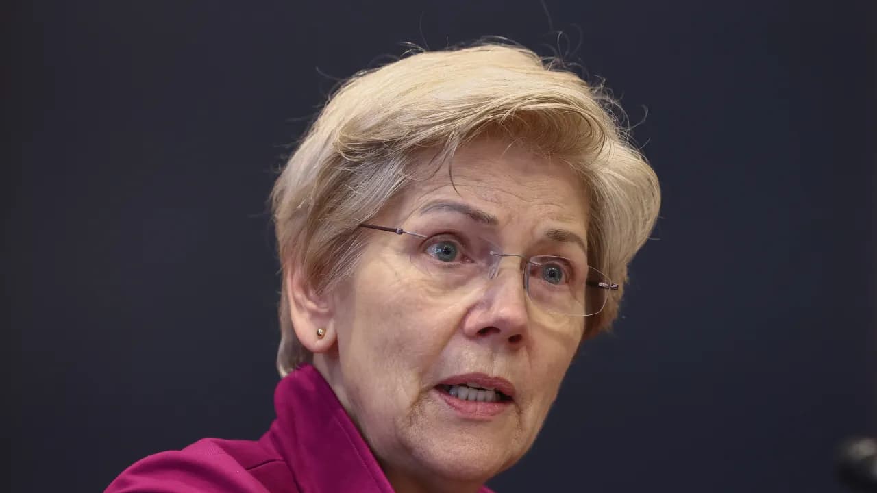 https://stocktwits.com/news articles/markets/equity/elizabeth warren says trump using tariffs to make nations bend the knee/chsitAKRdhs