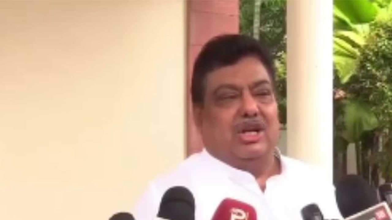 Karnataka Minister MB Patil (Photo/ANI) Karnataka Minister MB Patil (Photo/ANI)