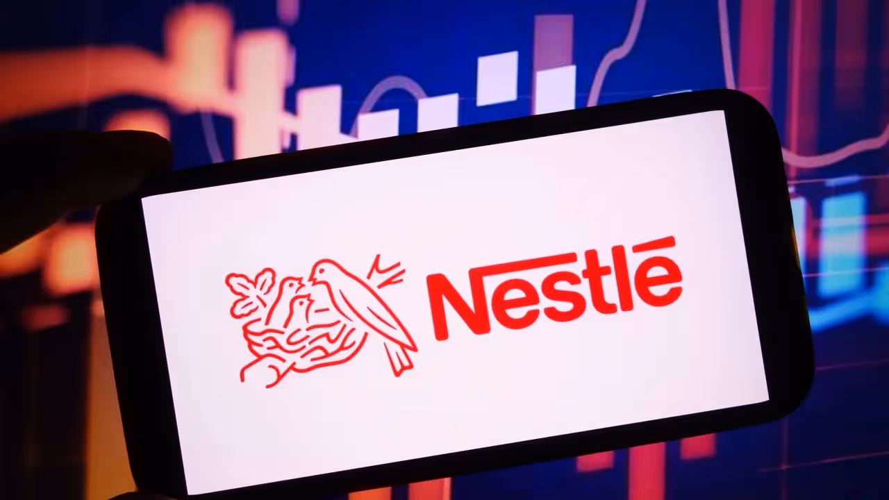 https://stocktwits.com/news-articles/markets/equity/after-general-mills-and-kraft-heinz-nestle-pledges-to-remove-artificial-coloring-from-us-packaged-foods/chmOSXrRR4g