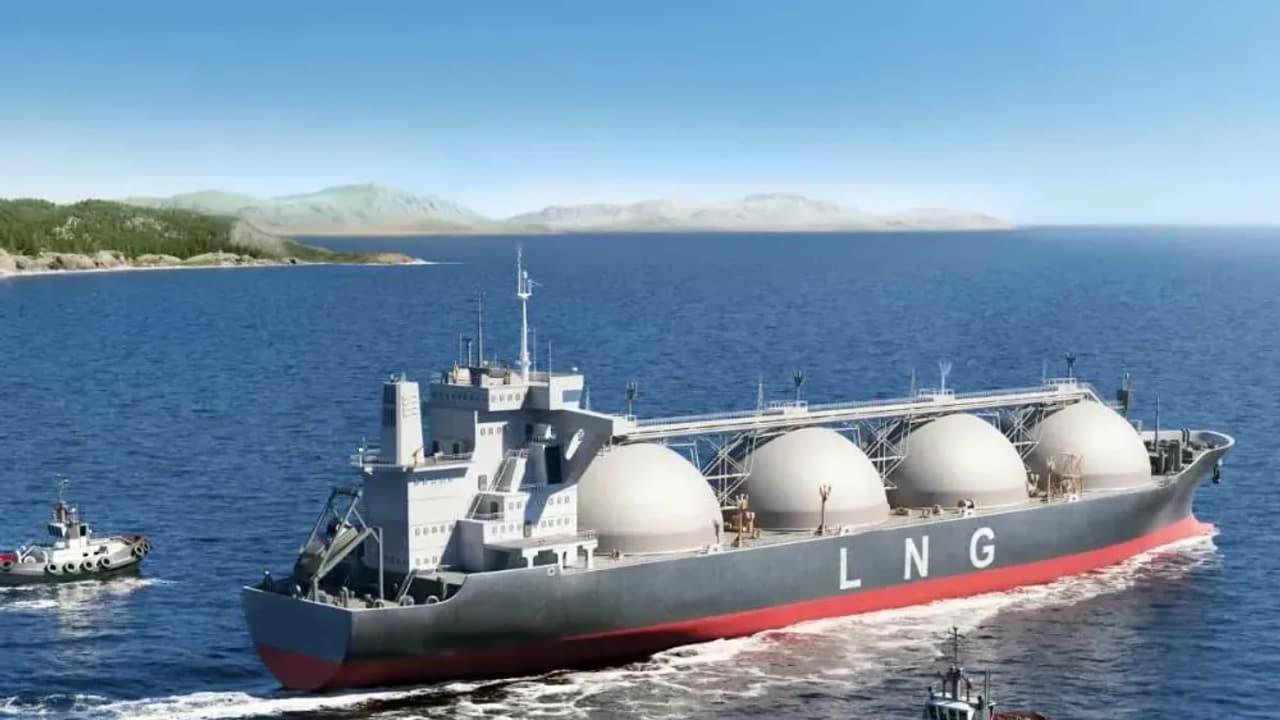 https://stocktwits.com/news articles/markets/equity/sempra s port arthur phase 2 project gets us nod for lng exports/ch0MqQXRbMM https://stocktwits.com/news articles/markets/equity/sempra s port arthur phase 2 project gets us nod for lng exports/ch0MqQXRbMM