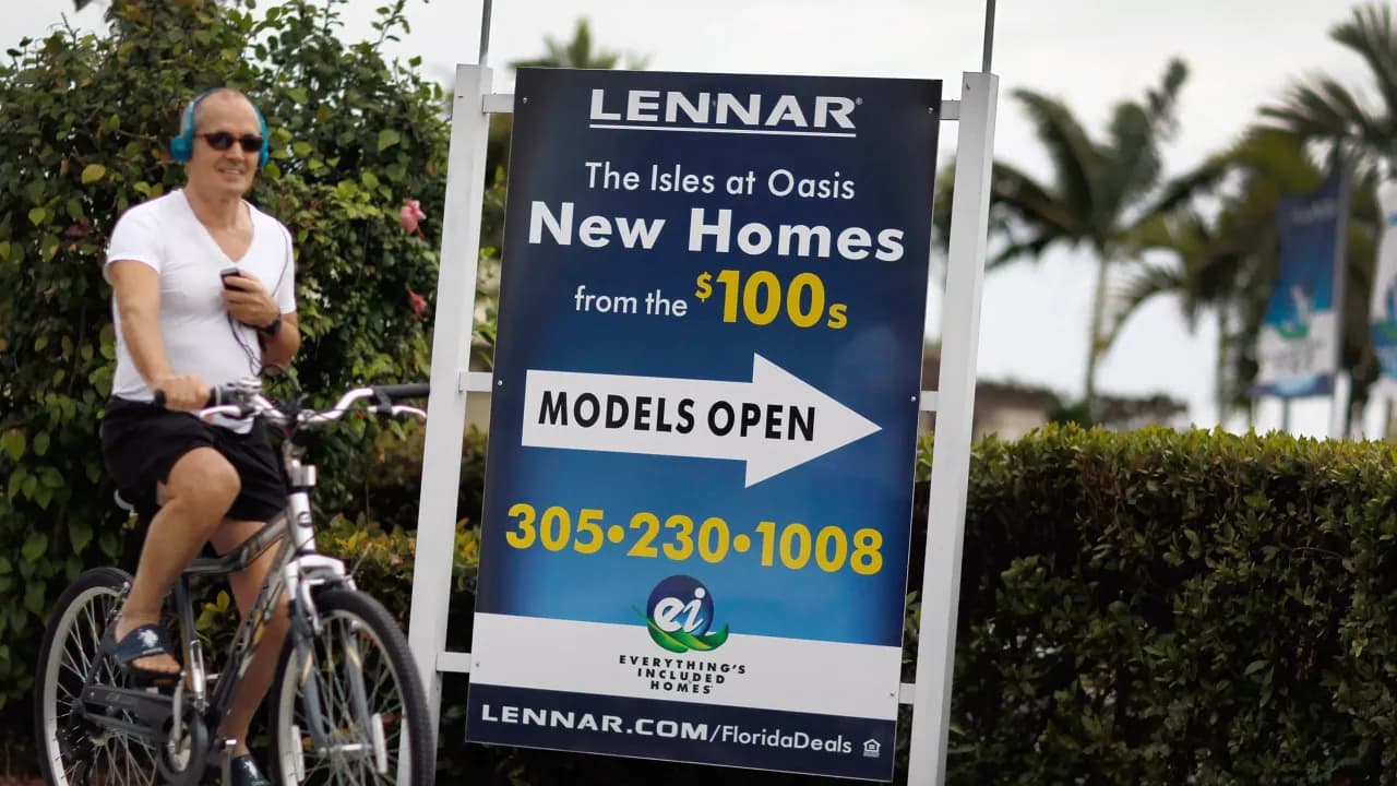 https://stocktwits.com/news articles/markets/equity/lennar appoints new legal chief scraps coo role retail mood steady on housing market strength/chrLj3KRdcA https://stocktwits.com/news articles/markets/equity/lennar appoints new legal chief scraps coo role retail mood steady on housing market strength/chrLj3KRdcA