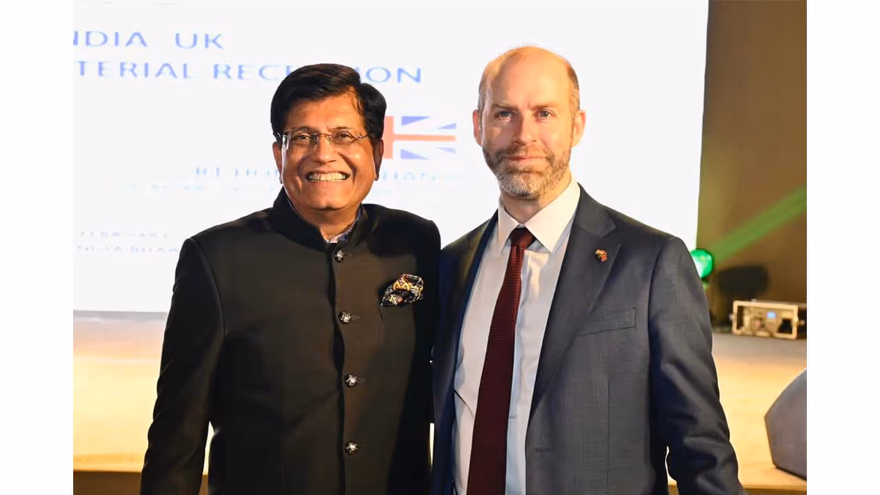 Union Minister Piyush Goyal with Jonathan Reynolds. (Photo X@PiyushGoyal) Union Minister Piyush Goyal with Jonathan Reynolds. (Photo X@PiyushGoyal)
