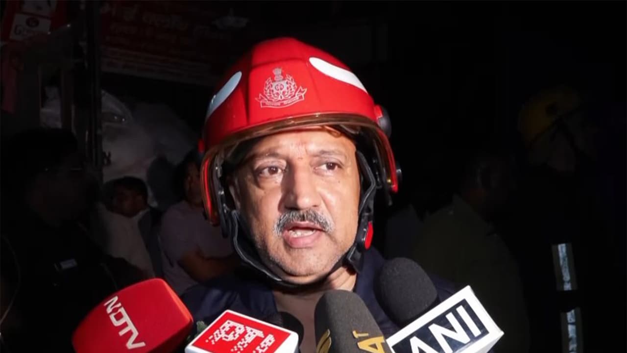 Deputy Chief Fire Officer Sanjay Kumar Tomar (Photo/ANI) Deputy Chief Fire Officer Sanjay Kumar Tomar (Photo/ANI)